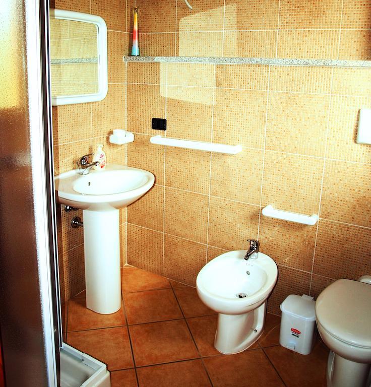 Bed and Breakfast Casa Casti Sant' Antonio di Santadi Camera foto